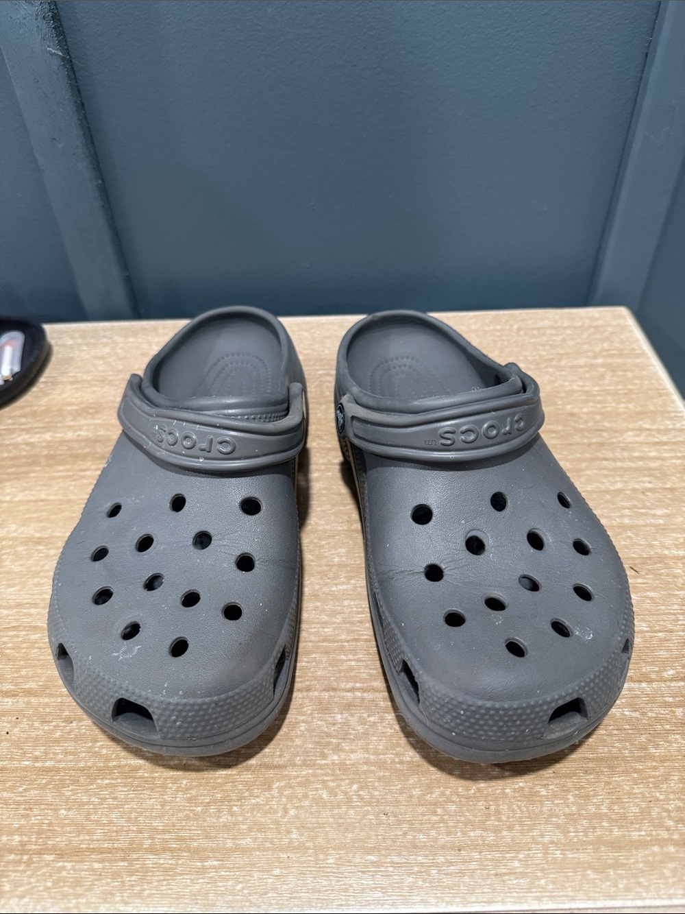 CROCS Women’s Classic Clog in Dark Gray